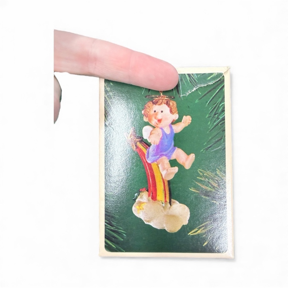 1983 Hallmark “Rainbow Angel” Keepsake Ornament with original box - Picture 12 of 12
